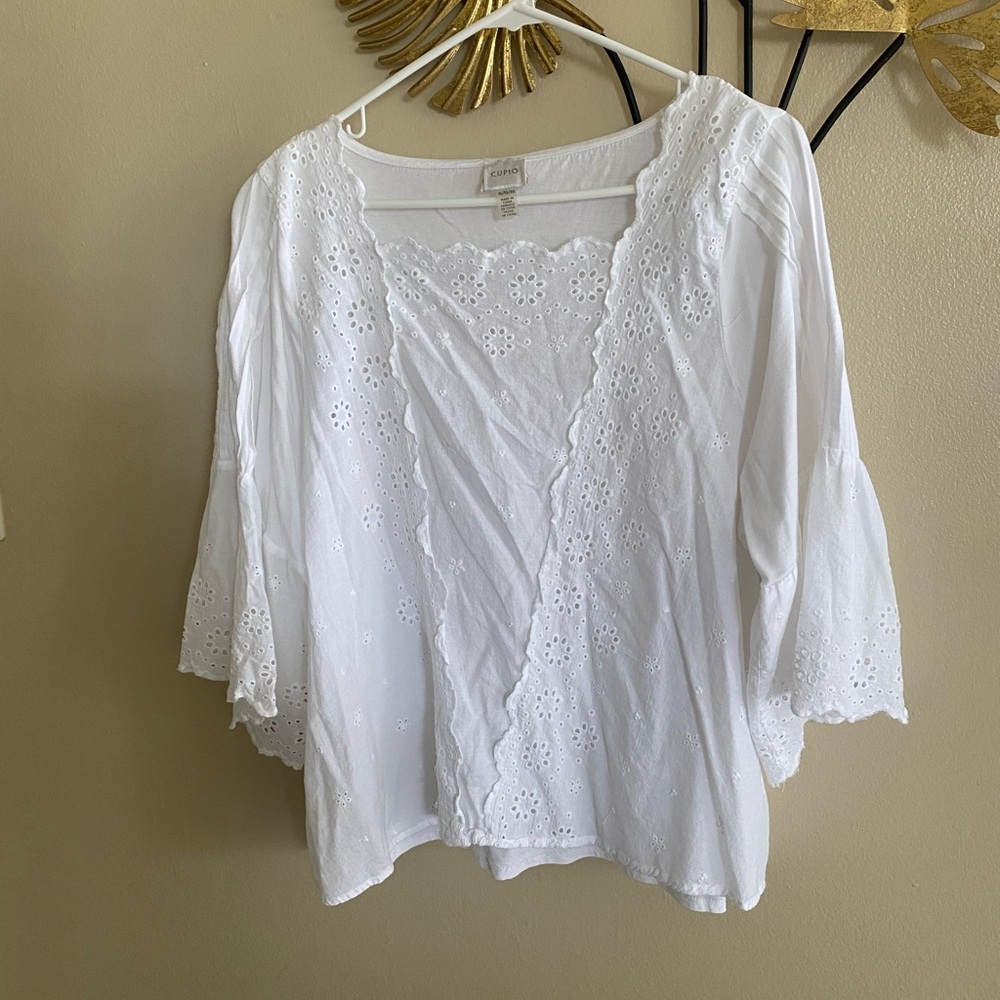 Cupio White Eyelet Lace Blouse